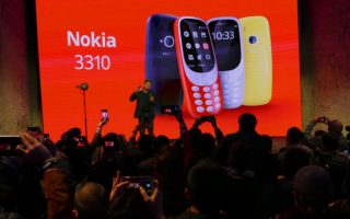 20170226 nokia 3310 reaction 100710586 large 3 320x200 - HMD’s new Nokia 3310 turns back the clock — and turns heads