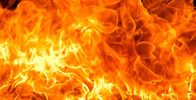 flames teaser.jpgx648y348crop1 648x330 - Headphone batteries flame out mid-flight, ignite new Li-Ion fears