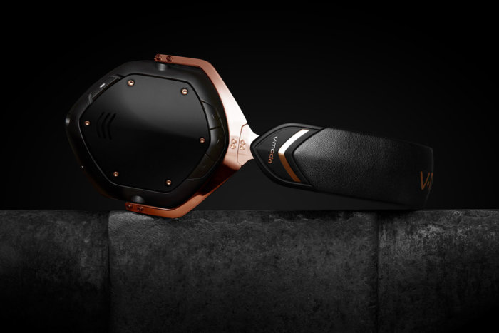 V-Moda rose gold side view. V-Moda rose gold side view.