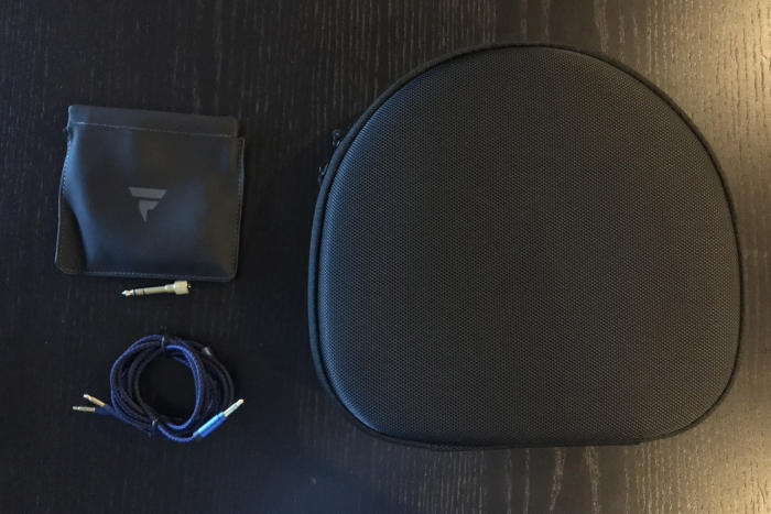 accessories included with tidal force wave 5 headphones