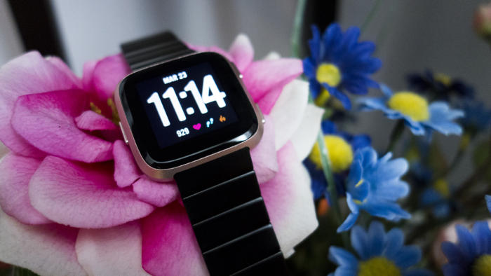 fitbit versa flowers